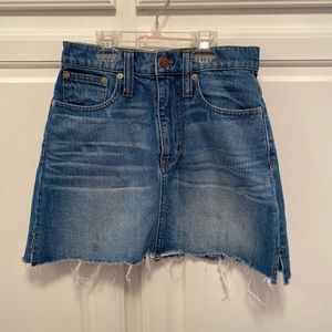 Madewell McCarren Blue Jean Asymmetrical Frayed Hem Skirt Women’s Size 24 (XXS)